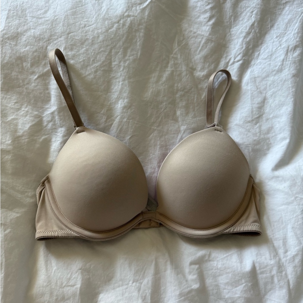 PINK Wear Everywhere Super Push-Up Bra